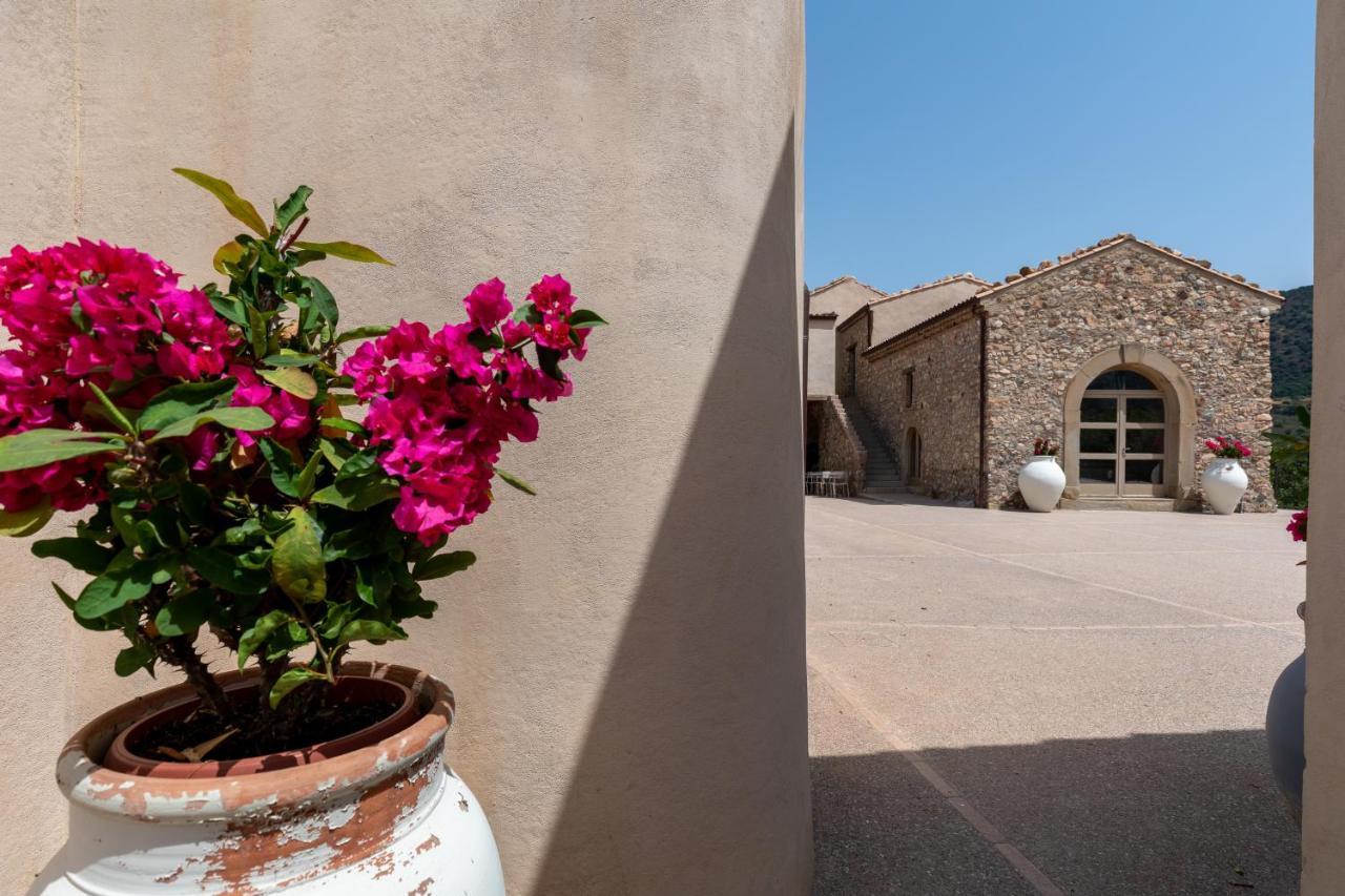 Borgo D'Orlando - Small Country Hotel Mirto  Extérieur photo