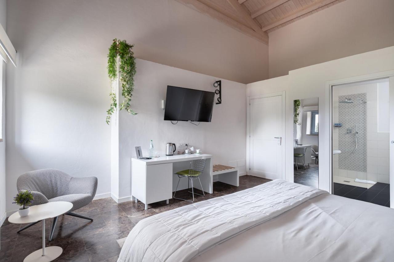 Borgo D'Orlando - Small Country Hotel Mirto  Extérieur photo